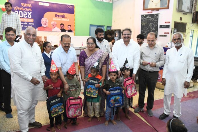 'વિકસિત ગુજરાત' થકી 'વિકસિત ભારત'નું સ્વપ્ન સાકાર કરવા ૧૦૦ ટકા શિક્ષણ જરૂરી: મુખ્ય સચિવ રાજકુમાર