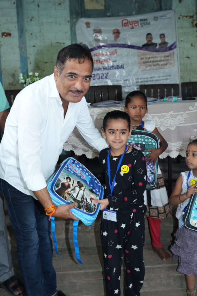 અલુવા પ્રાથમિક શાળામાં શાળા પ્રવેશોત્સવ અને કન્યા કેળવણી મહોત્સવ ઉજવાયો